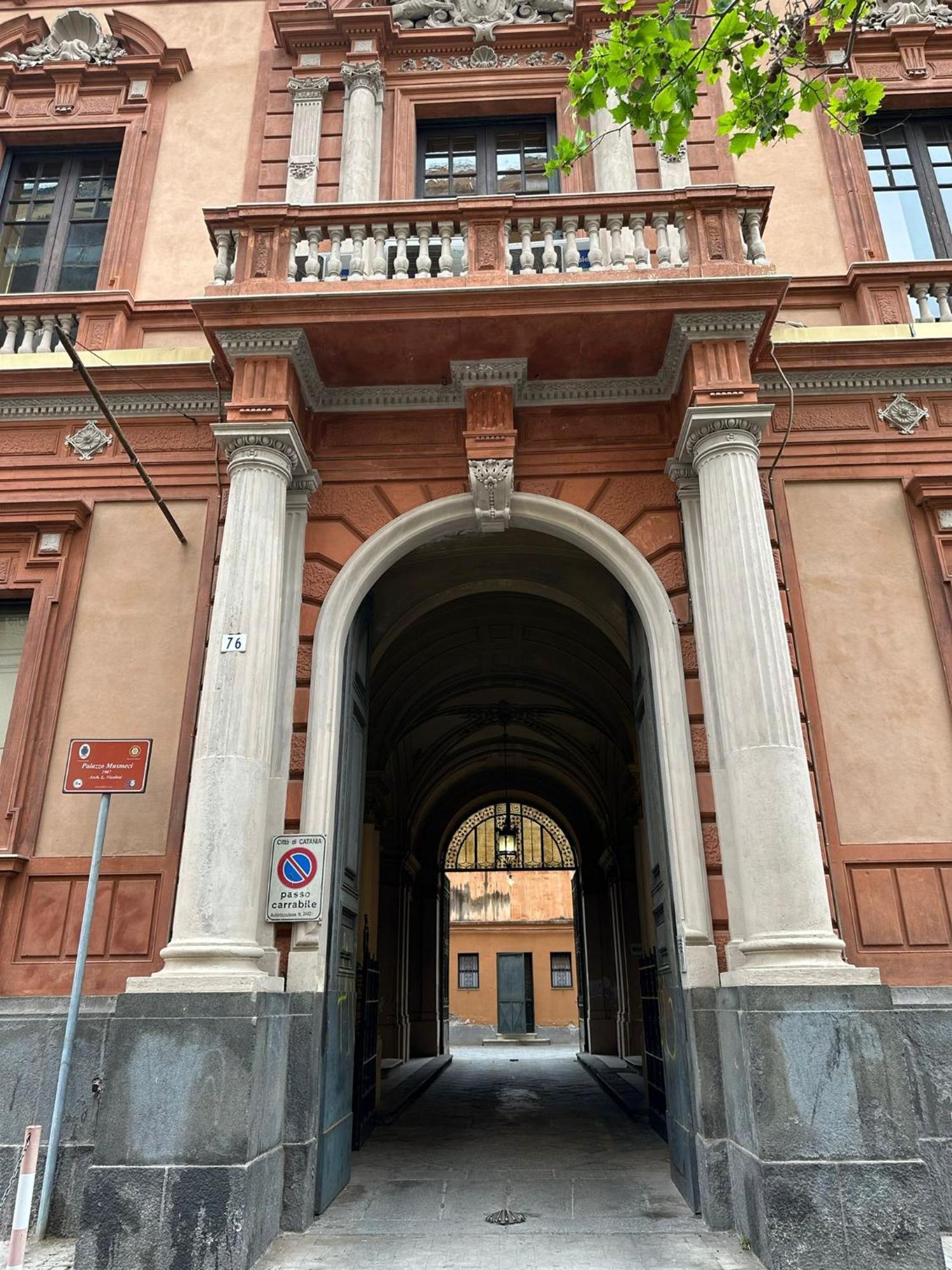 Sicilian Vibes Flat In Palazzo Storico Apartment